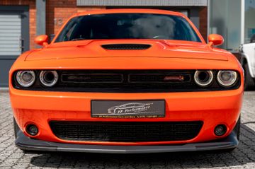 Dodge Challenger - 9