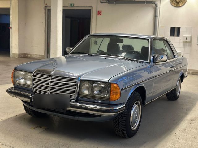 Mercedes-Benz Mercedes Benz W123 280CE Automatik