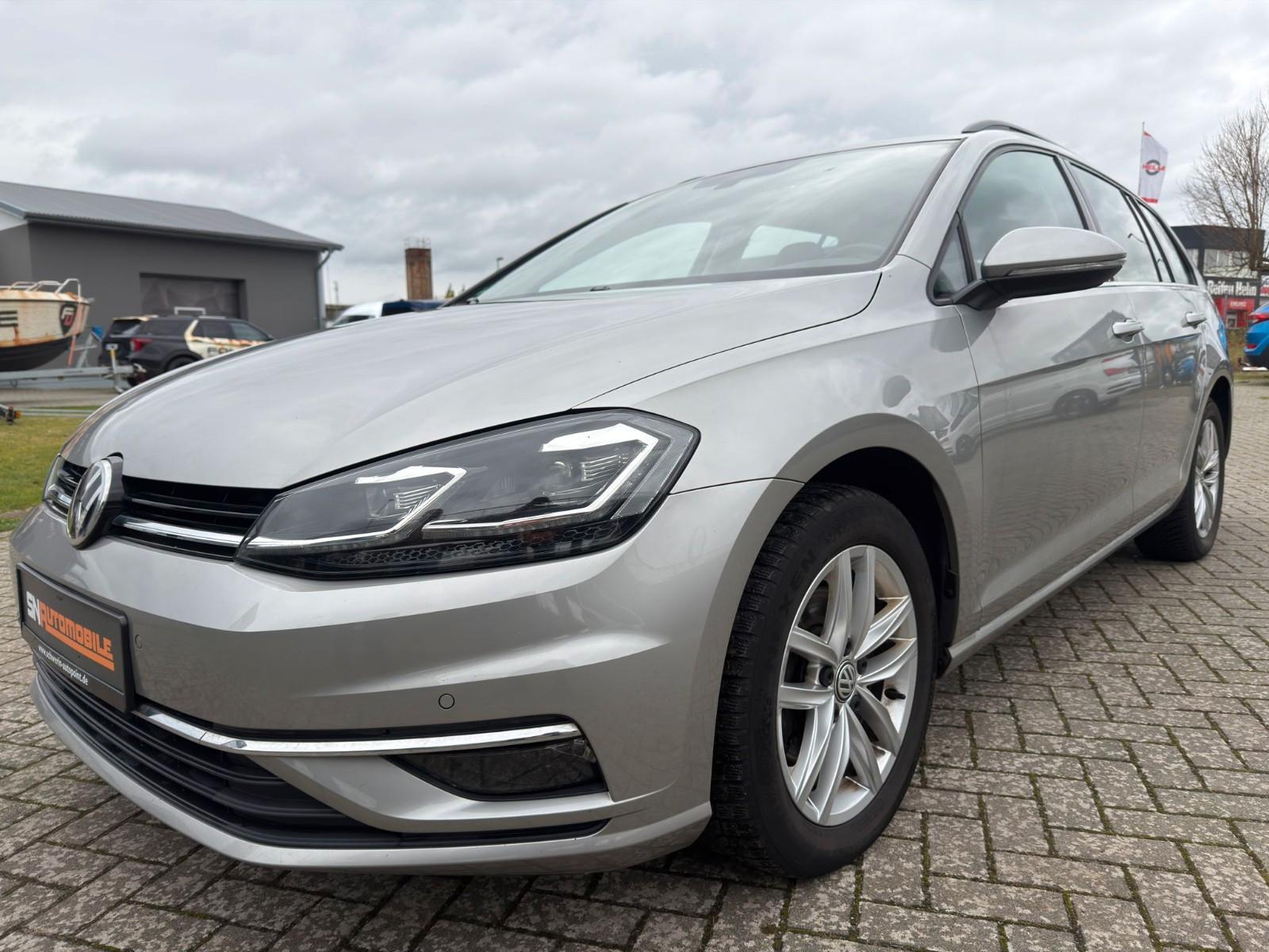 Volkswagen Golf VII Variant Highline Navi SHZ PDC LED