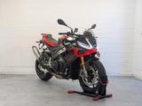 Aprilia Tuono V4 Factory E5+ *SC PROJECT KOSTENLOS* - Angebote entsprechen deinen Suchkriterien