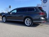 Volkswagen Passat Variant 2.0 TDI DSG 4-MOTION Elegance STA - Volkswagen Passat Variant: Elegance