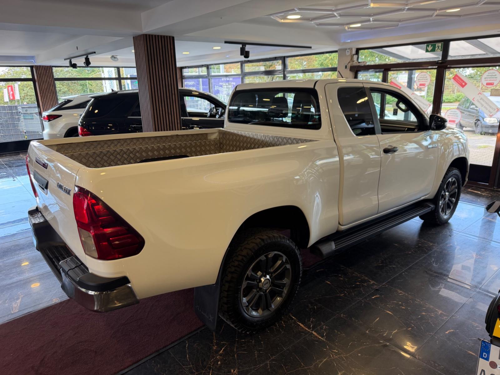 TOYOTA HILUX EXTRA CAB DUTY 4X4 - 150CH - HISTORIQUE ENTRETIEN COMPLET - 2EME MAIN
