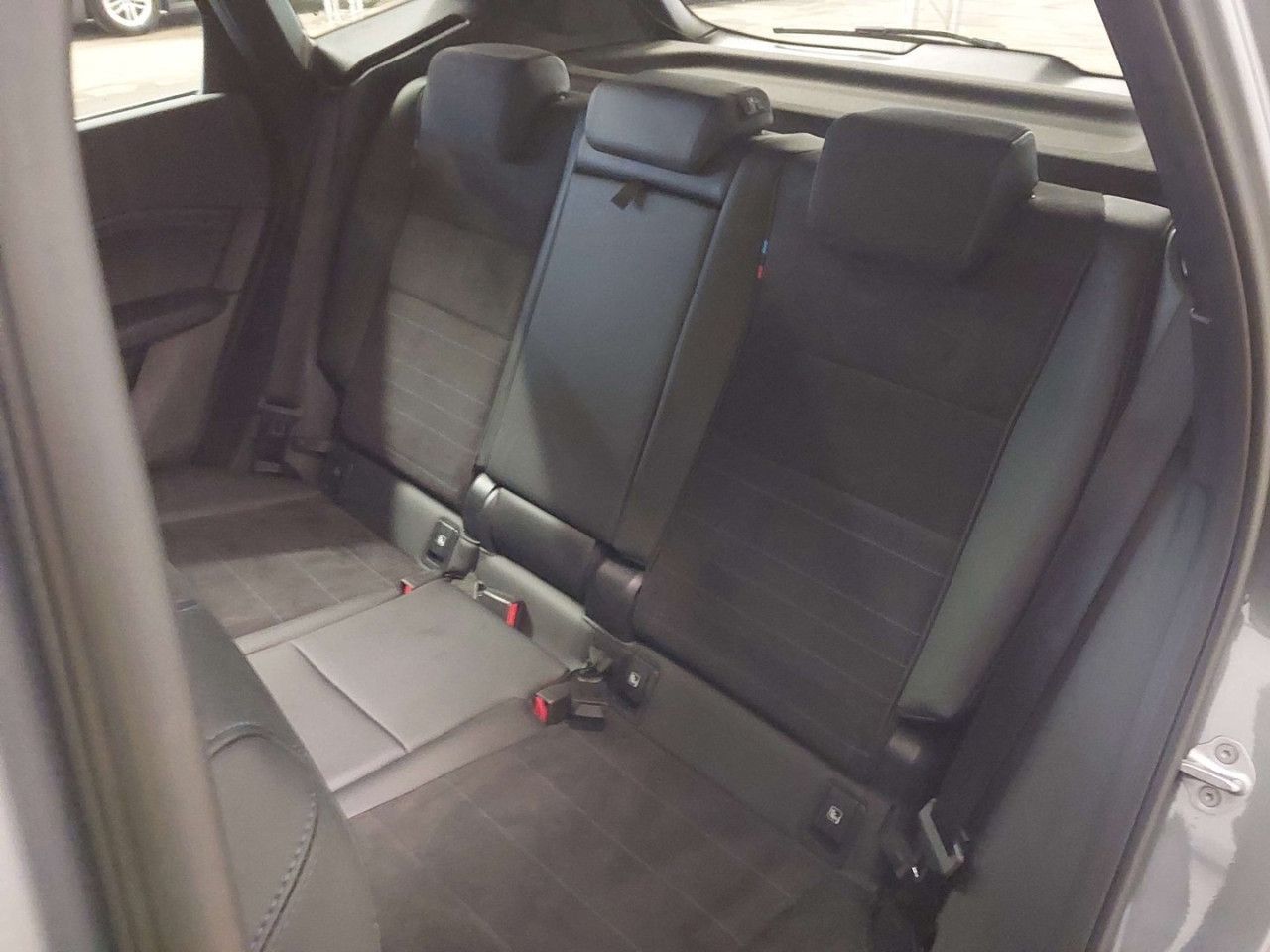 BMW 223 Active Tourer - Bild 11