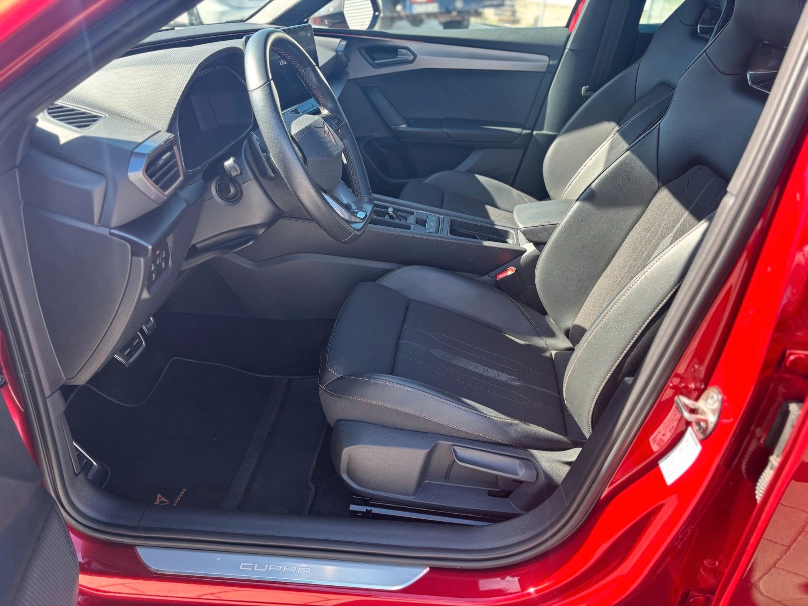 Fahrzeugabbildung CUPRA Leon Sportstourer VZ e-Hybrid