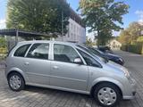 Opel Meriva 1.6 TWINPORT - - Opel Meriva mit Halbautomatikschaltung