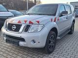 Nissan Pathfinder 2.5 dCi XE 7-Sitzer AHK 3,0t 5trg - Nissan Pathfinder Gebrauchtwagen