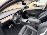 Tesla Model Y Performance 35.000km MwSt. ausweisbar - Tesla Model Y in Düsseldorf