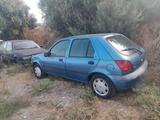Ford Fiesta 1.2i 16V cat 5 porte Ghia - gebrauchte Ford Fiesta aus dem Jahr 2001