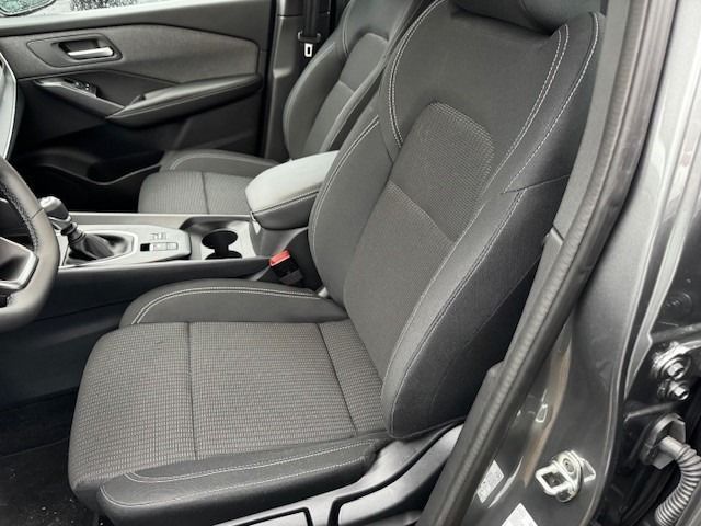 Fahrzeugabbildung Nissan Qashqai 1.3 DIG-T Acenta Connect*Winterpack*MJ24