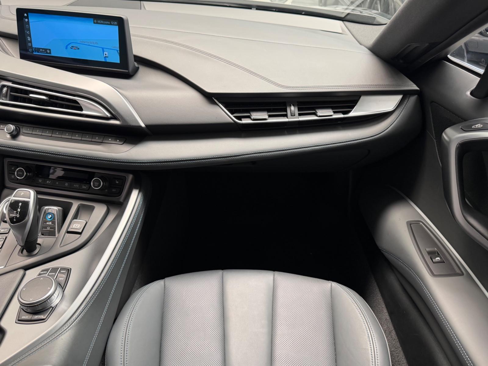 BMW i8 Coupe/Navi/Cam/Vollleder/Standheizung/360°