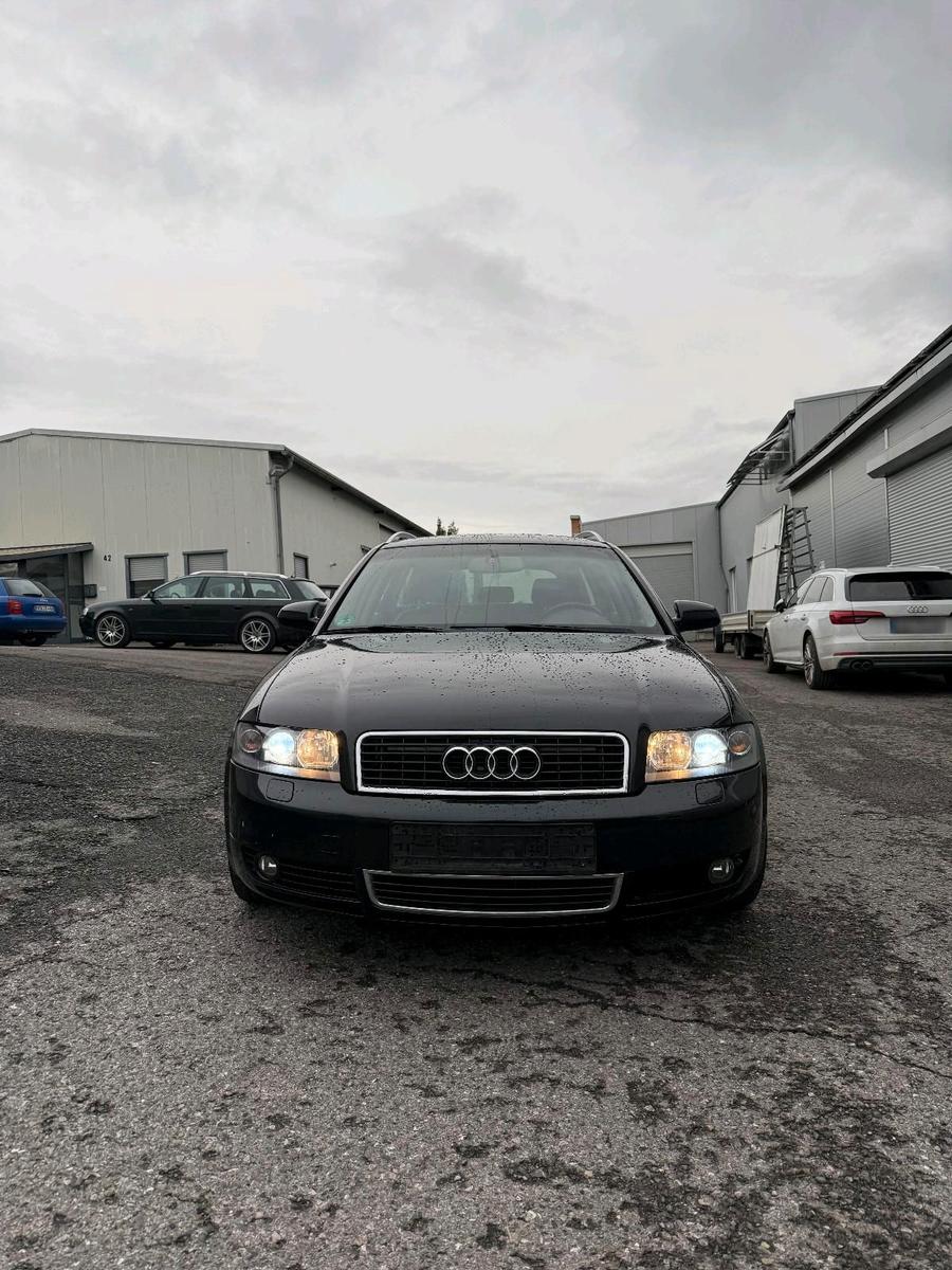 Audi A4 2004 — двигун 131 HP (96kW)