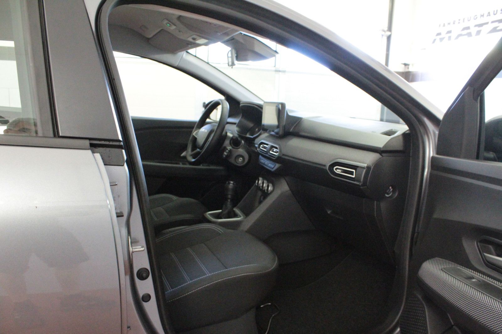 Fahrzeugabbildung Dacia Sandero TCe 90 Expression*Winterpaket*Alu*15424*