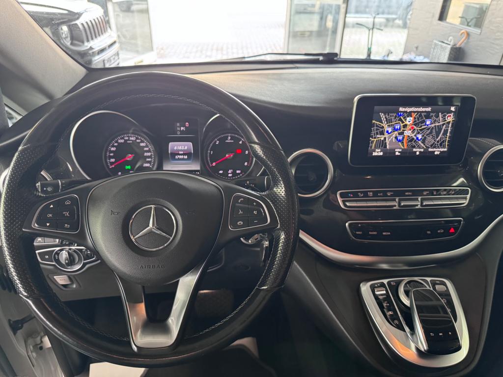 Mercedes-Benz V 250