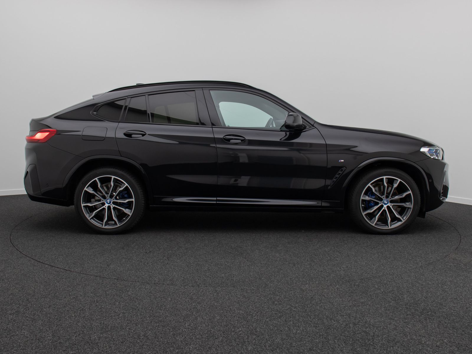 Fahrzeugabbildung BMW X4 xD20d M Sport Panorama HUD H/K DAB Laser AHK