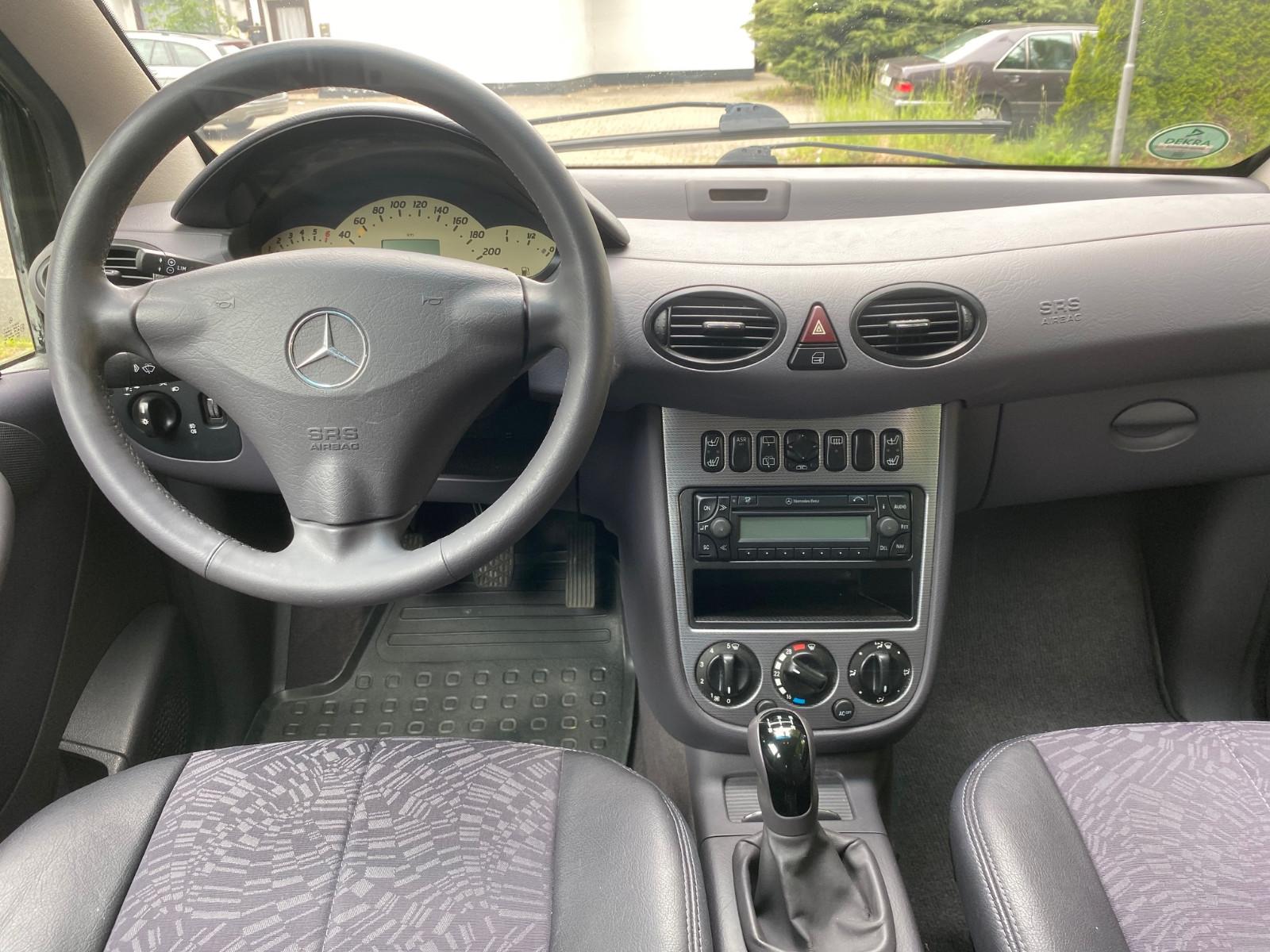 Mercedes-Benz A 190 AVANTGARDE, Klima, Navi, Tempomat, PDC, ..