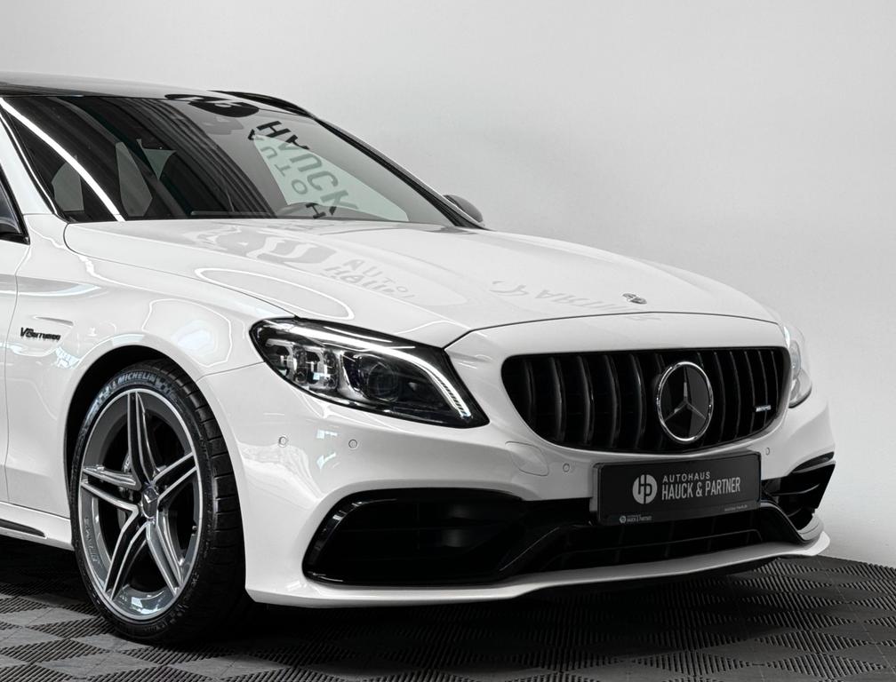 Mercedes-Benz C 63 AMG
