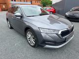Skoda Octavia Combi Scout 4x4 LED/ACC/Canton/Kamera - Skoda: Combi Scout