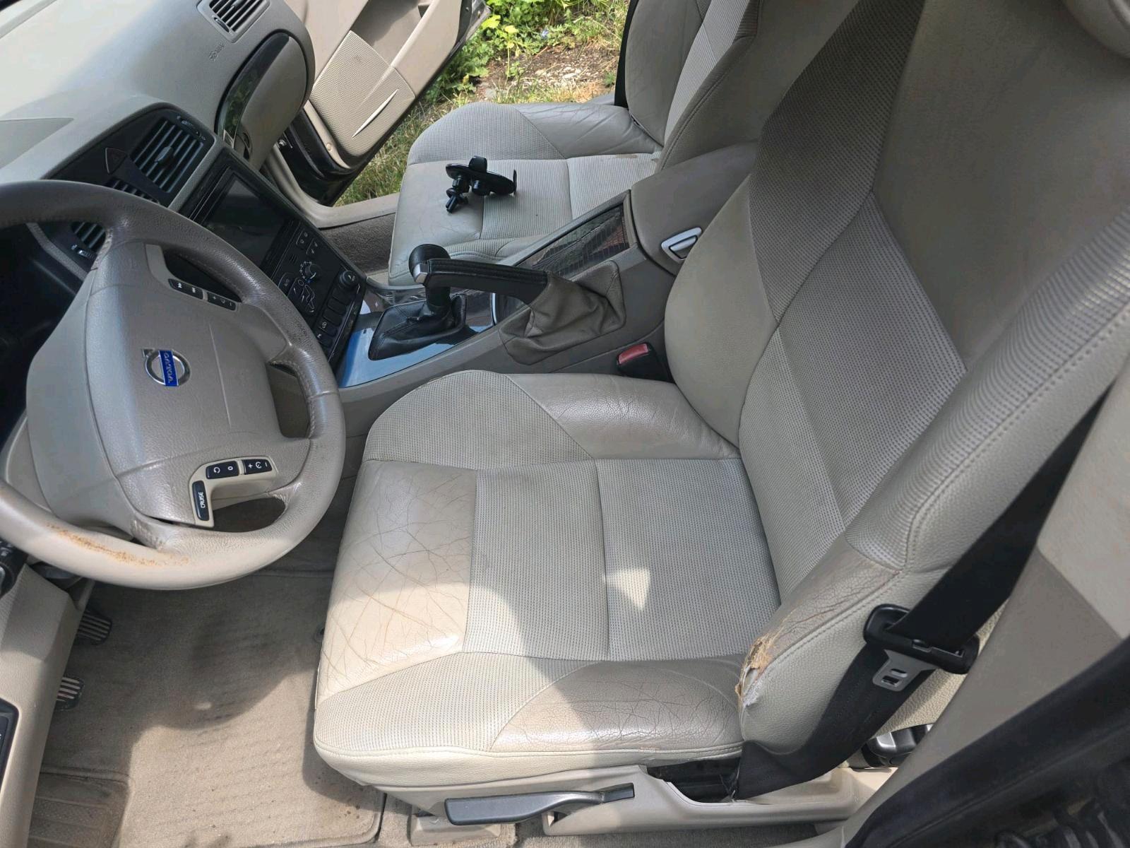 Volvo V70 2006 — photo 7