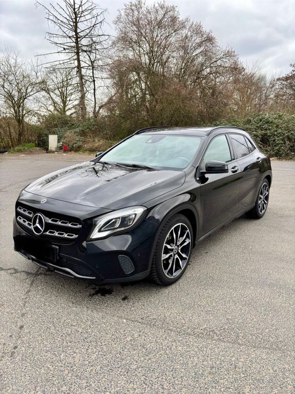 Image of Mercedes-Benz GLA 200