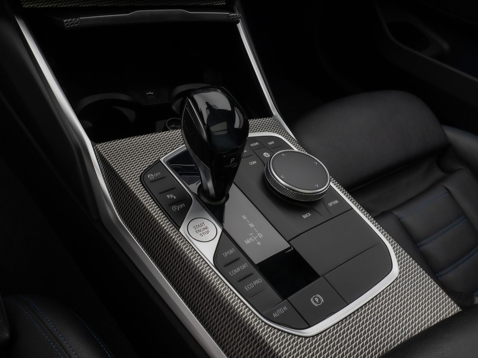 Fahrzeugabbildung BMW 330i M Sport Panorama Kamera Laser HUD DAB HiFi