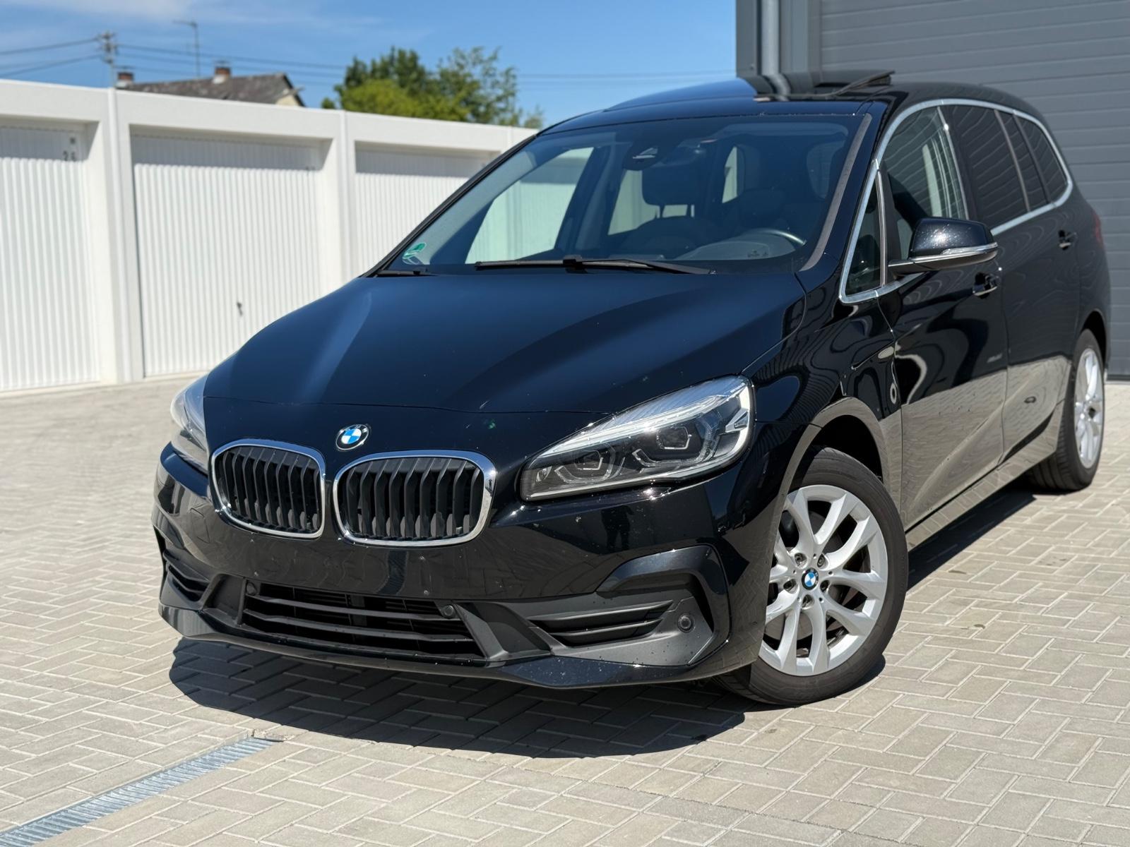 BMW 218 d Gran Tourer Advantage*PANO*LED*NAVI*