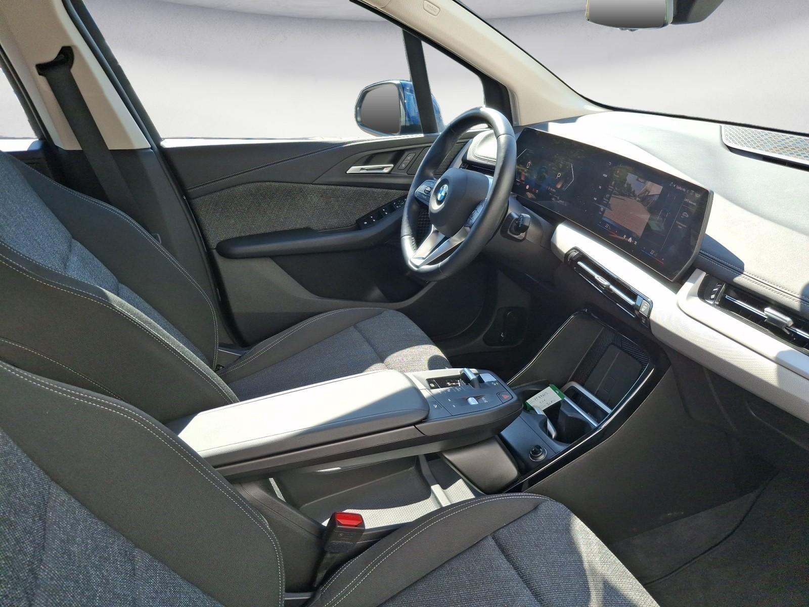 BMW 220 Active Tourer 220i Active Tourer Steptronic DCT Premium Paket, миниатюра 13
