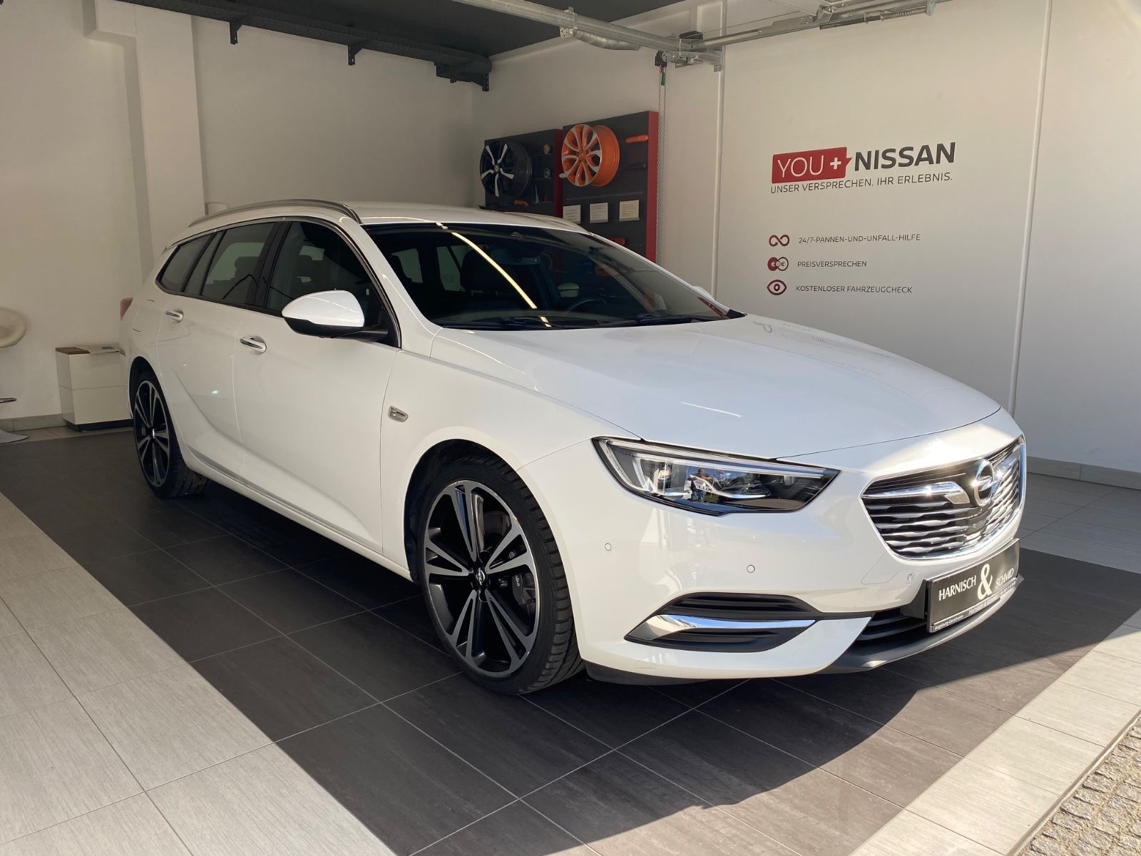 Fahrzeugabbildung Opel Insignia B Sports Tourer Innovation 4x4