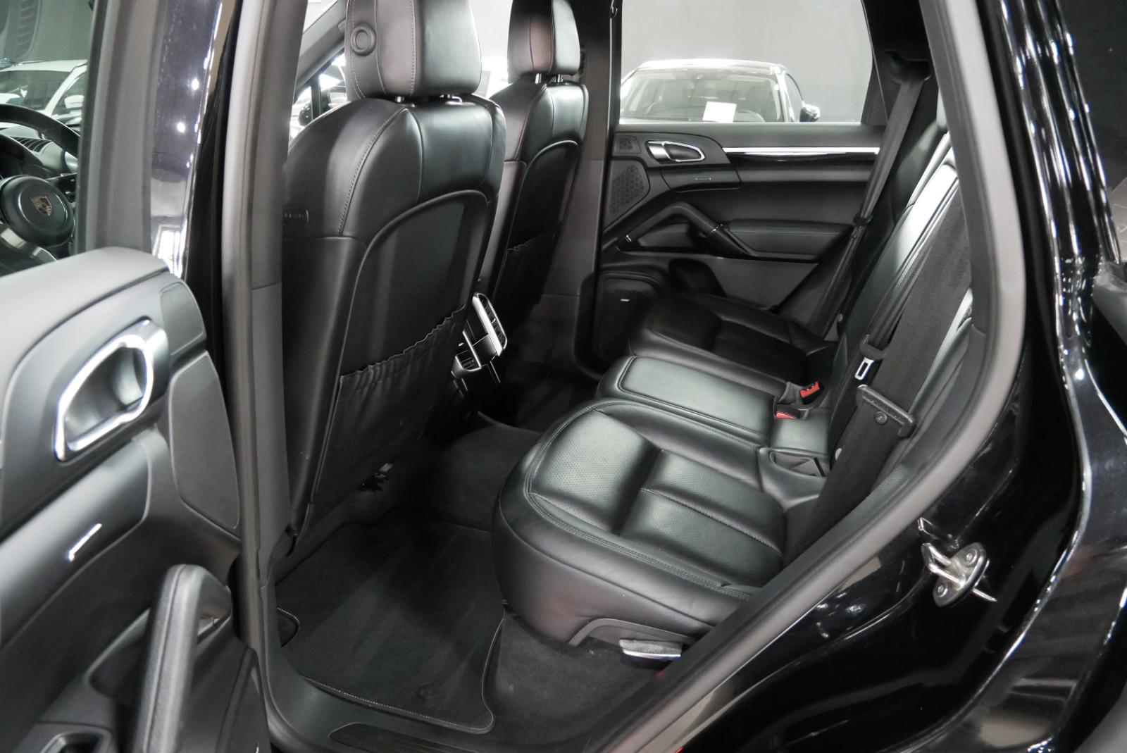 Porsche Cayenne Diesel Platinum Edition KAMERA PANO BOSE