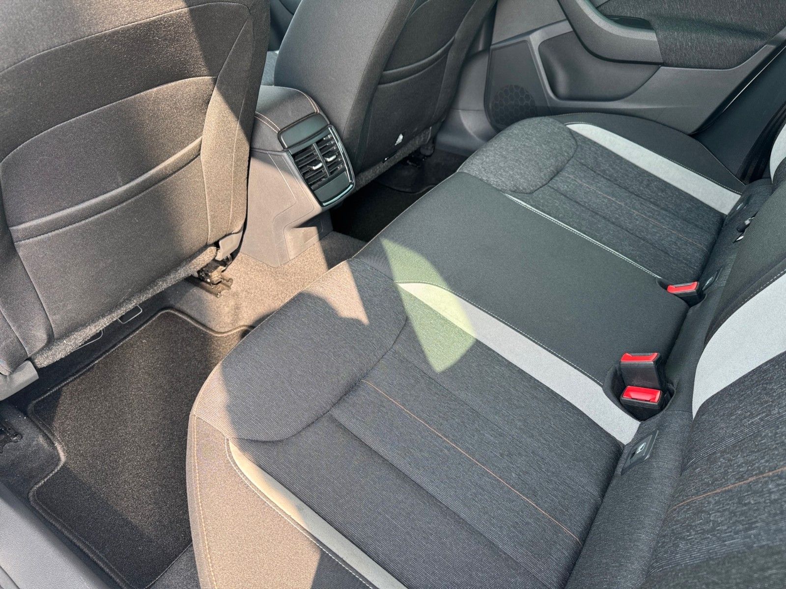 Fahrzeugabbildung SKODA Kamiq Style 1.0 TSI