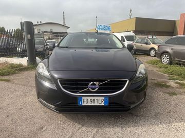 Volvo V40 - 2
