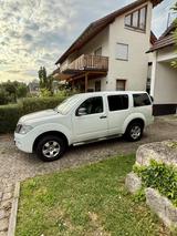 Nissan Pathfinder 2.5 dCi DPF LE 4WD 7Sitzer SUV  - gebrauchte Nissan Pathfinder aus dem Jahr 2010