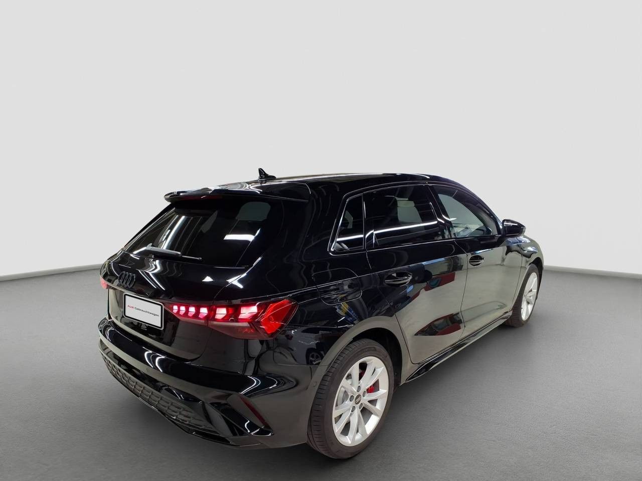 Audi A3 Sportback TFSIe S line imagem 3