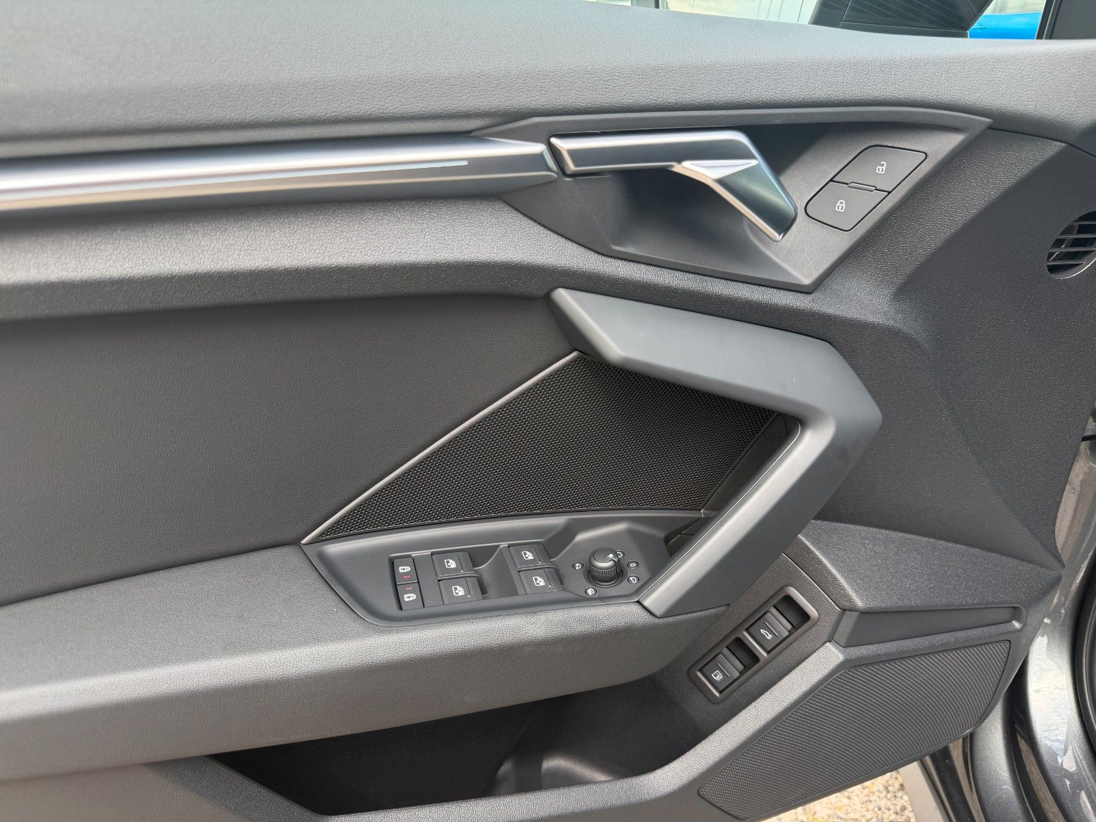 Fahrzeugabbildung Audi A3 Sportback 40 TFSI e S-LINE SPORTPAKET AHK LED