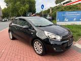 Kia Rio Dream Team*1.Hand*PDC*Klimaauto*SHZ*LHZ*TOP - Kia Rio in Herne