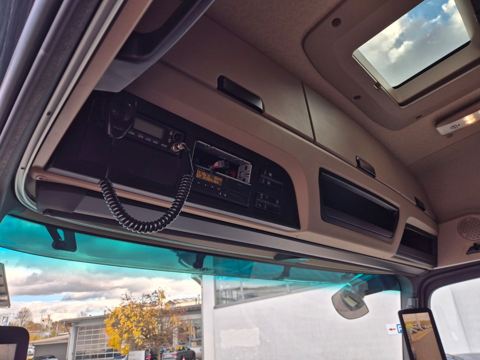 Fahrzeugabbildung Mercedes-Benz Actros 1848 LS Hydraulik Reatarder Standklima