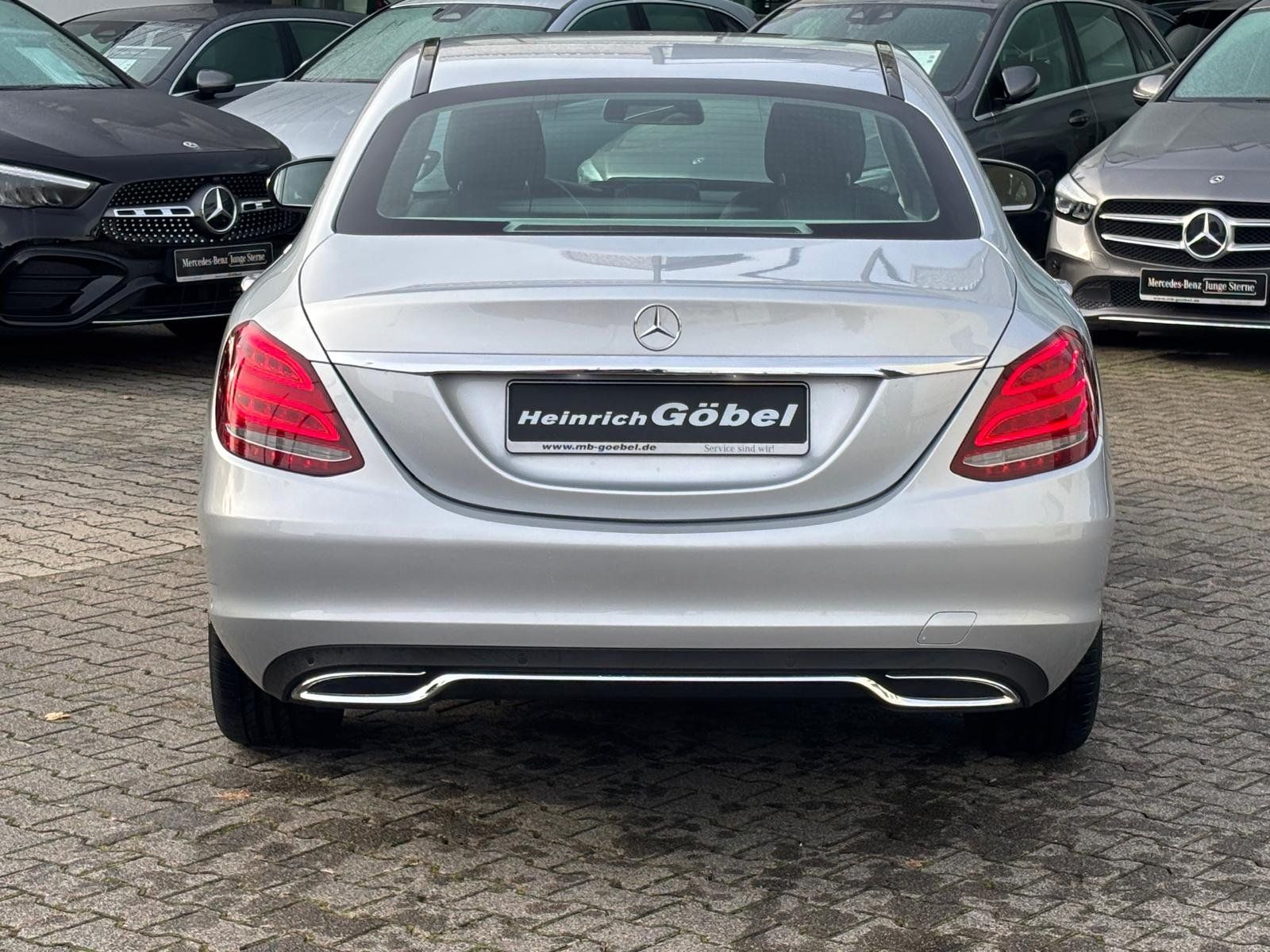 Fahrzeugabbildung Mercedes-Benz C 180 AVANTGARDE*LED*SD-KARTEN-NAVI*AMBIENTEBEL*