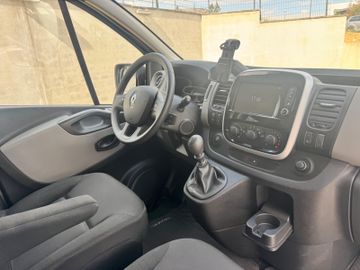 Renault Trafic - 11