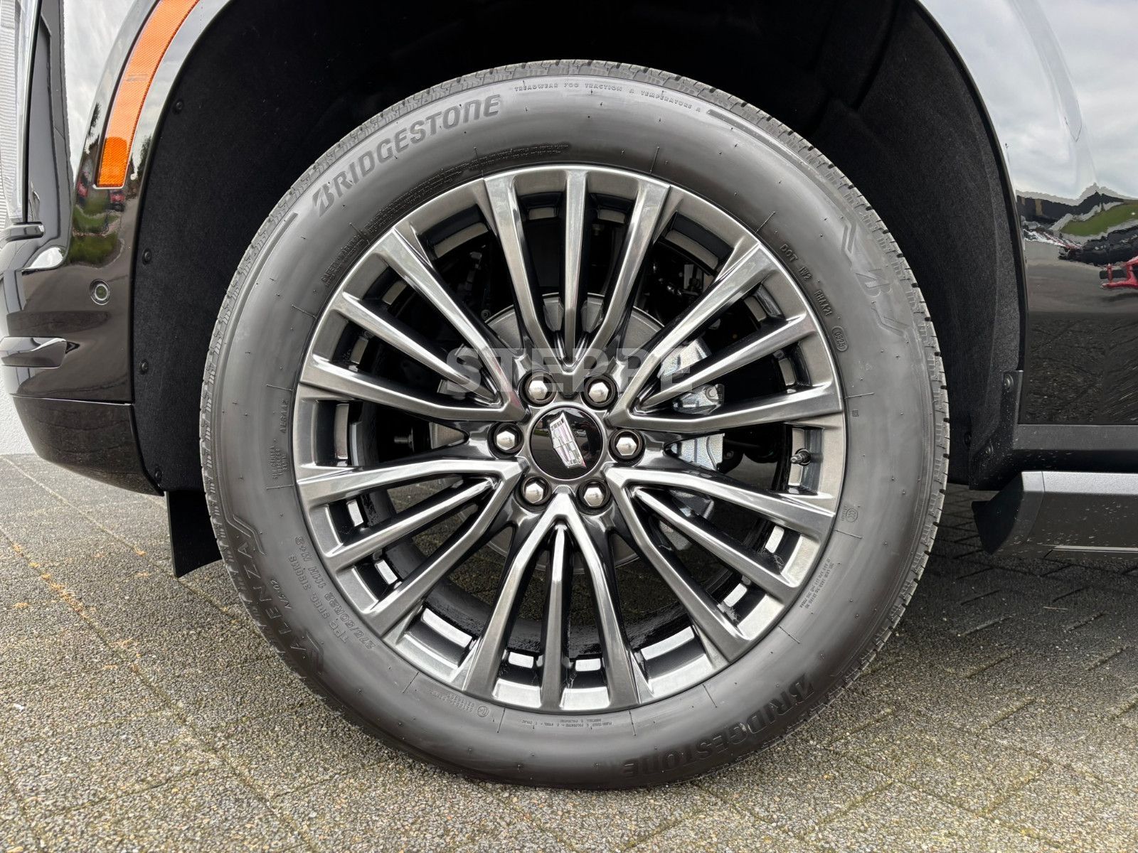 Cadillac Escalade FACELIFT MY26 6.2 V8 ESV Sport Platinum