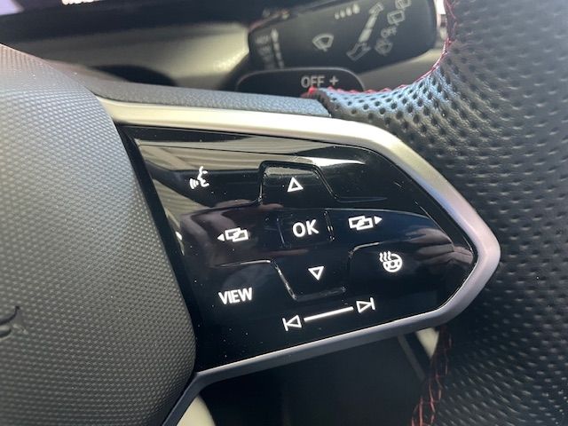 Golf GTI Clubsport Matrix LED Navi DCC Kamera 19