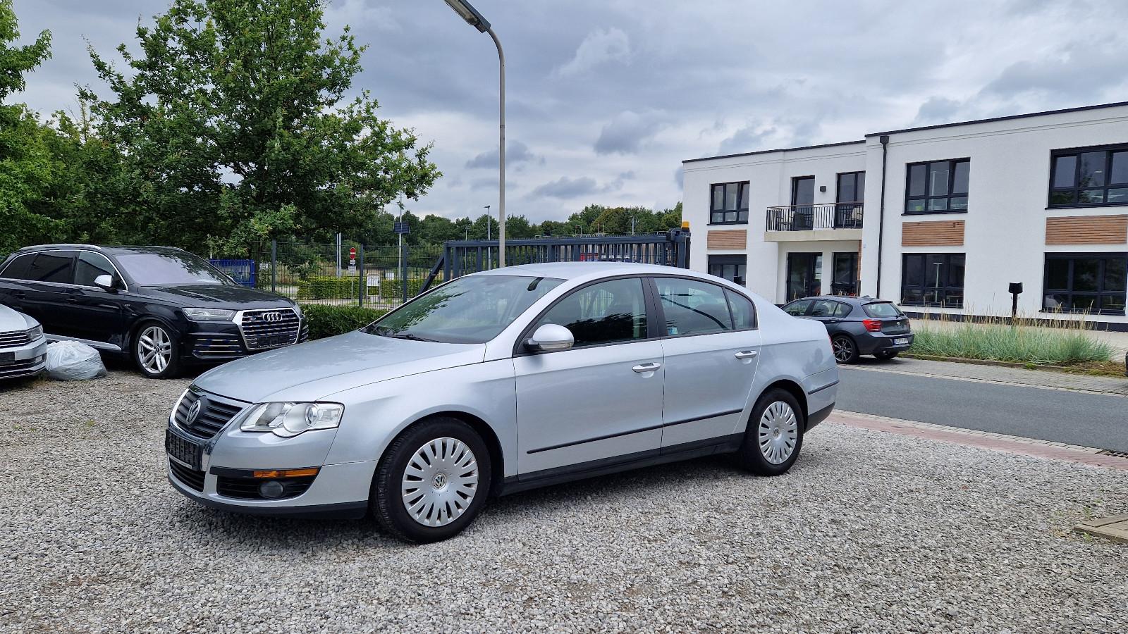 Volkswagen Passat 1.6 Trendline -KLIMATRONIC*SHZ*100KM-