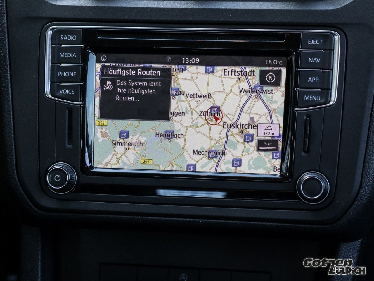 Fahrzeugabbildung Volkswagen Caddy Kombi 1,4TSI Navi Klima 5-Sitze AHK