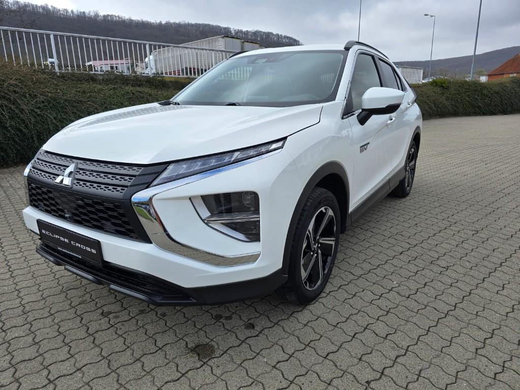 Mitsubishi Eclipse Cross Plug-in Hybrid BASIS 2.4 MIVEC 4WD