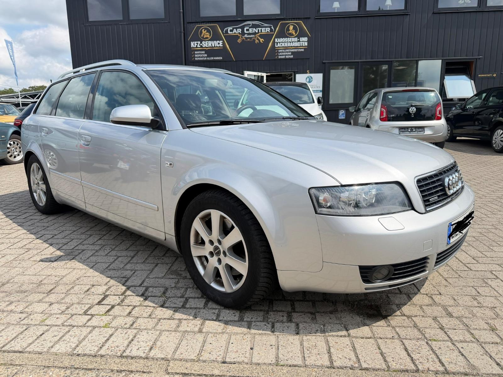 Audi A4 3.0 tiptronic quattro Avant Automatik 3. Hand