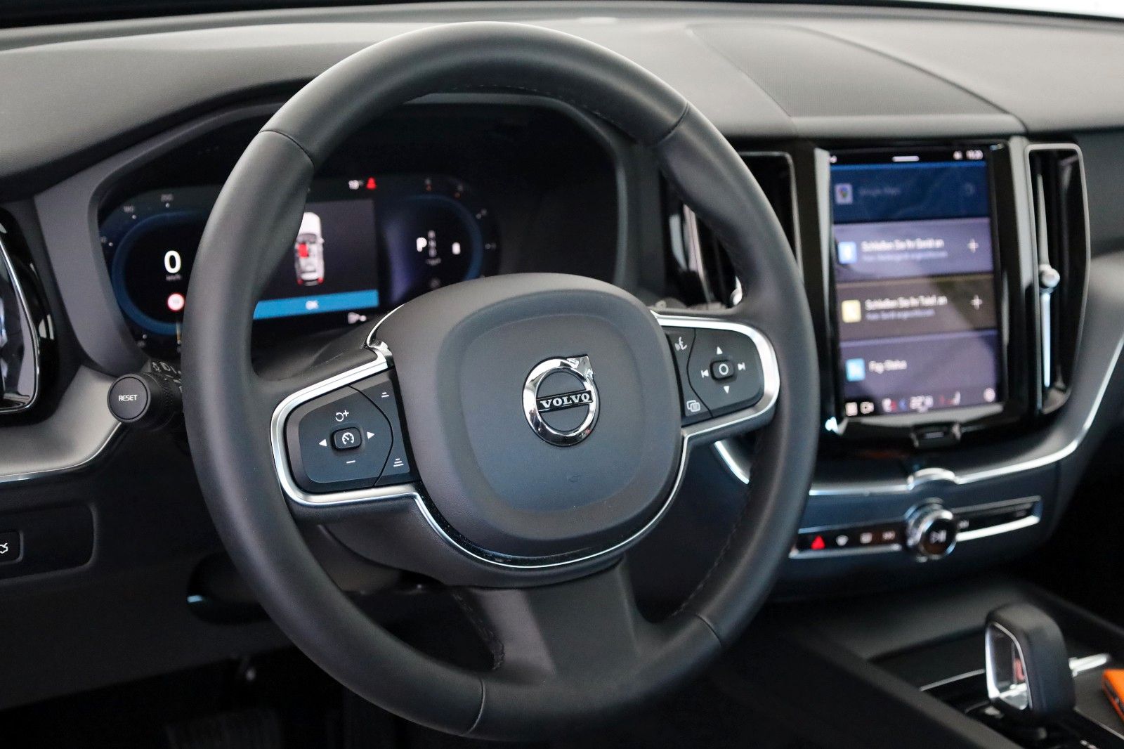 Fahrzeugabbildung Volvo XC60 Core B4 D,Navi,LED,4xSH,Kamera,Carplay,ACC
