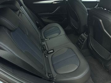 BMW X2 M35i A Head-Up HiFi DAB LED RFK Klimaaut.