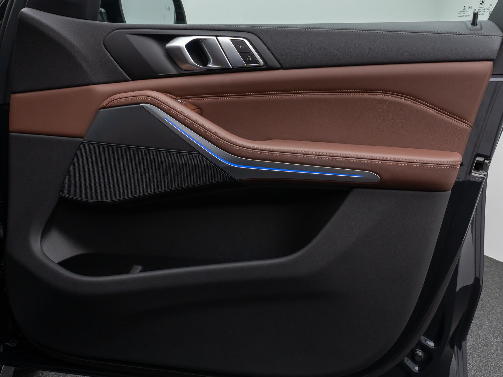 Fahrzeugabbildung BMW X5 xD40d M Sport 360° Laser HUD DAB Individual