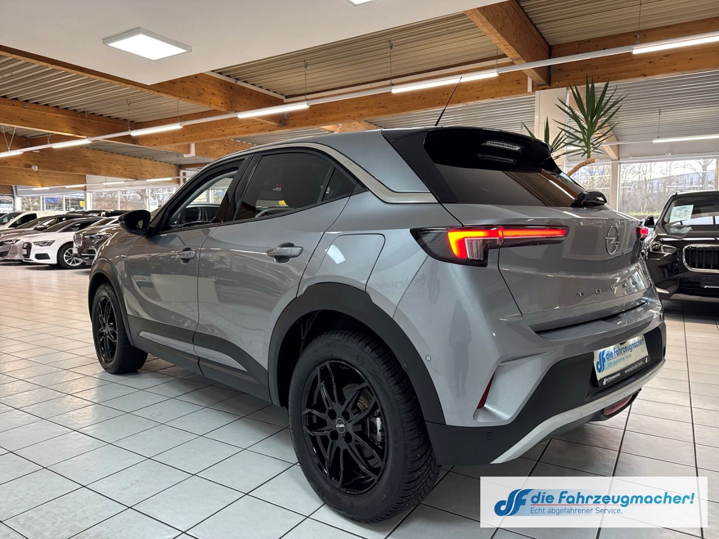 Fahrzeugabbildung Opel Mokka e Elegance Navi Digitales Cockpit LED ACC