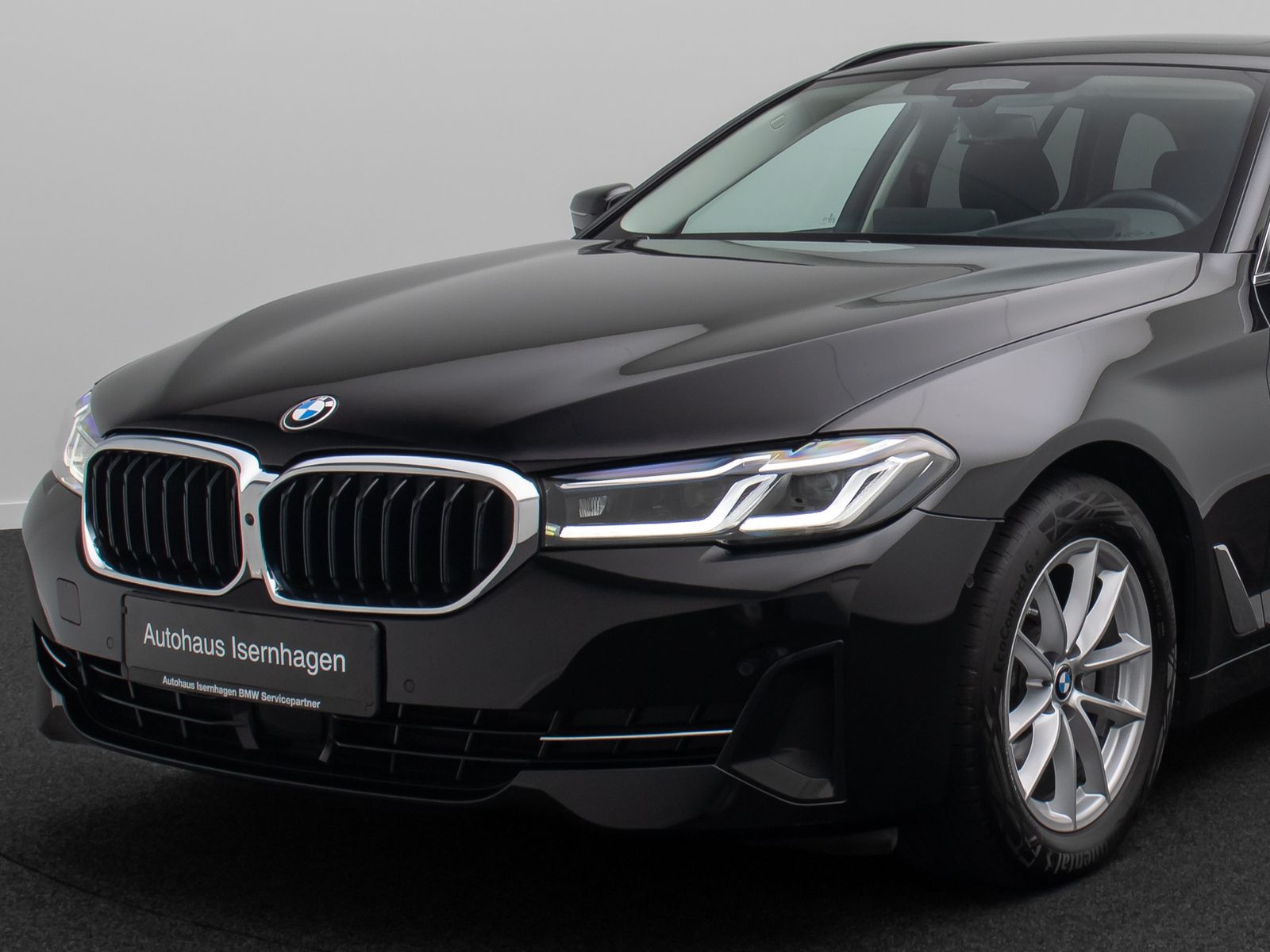 Fahrzeugabbildung BMW 520d ACC 360&deg;HUD DAB Panorama 4xKlima Komfort