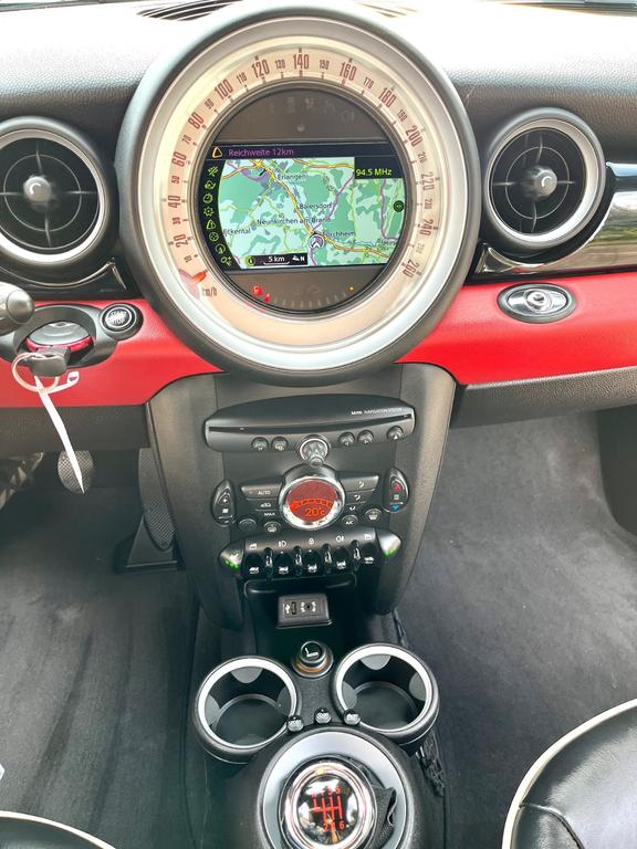 MINI John Cooper Works Roadster