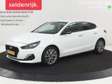 Hyundai i30 Fastback 1.0 T-GDI Premium | Carplay | Half - Hyundai i30: Kleinwagen